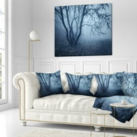 Дизайнарт дърво в мъглива тъмна гора - възглавница за хвърляне за пейзажна фотография - 18х18