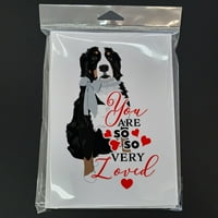 Бернско планинско куче толкова обичаше поздравителни картички и пликове от